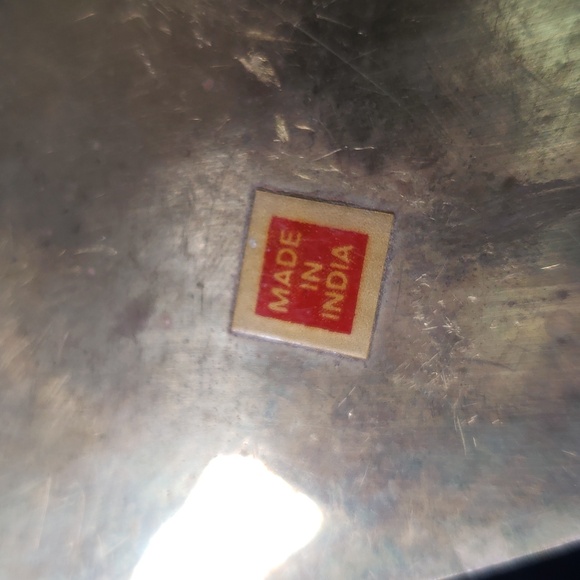 Brass Hinged Box Triangular - Picture 9 of 9